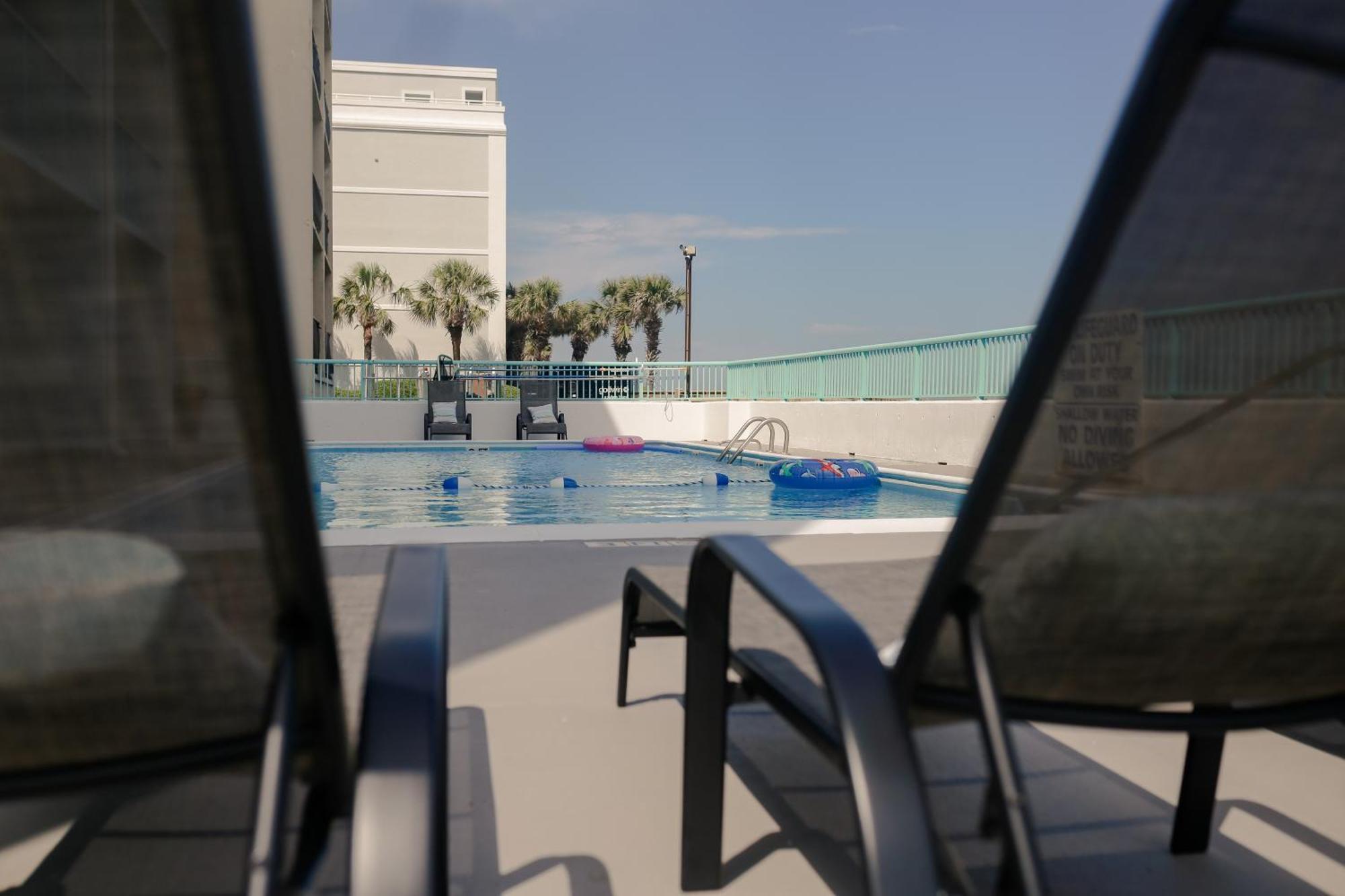 Southern Breeze Ocean Front Hotel شاطئ ميرتل المظهر الخارجي الصورة