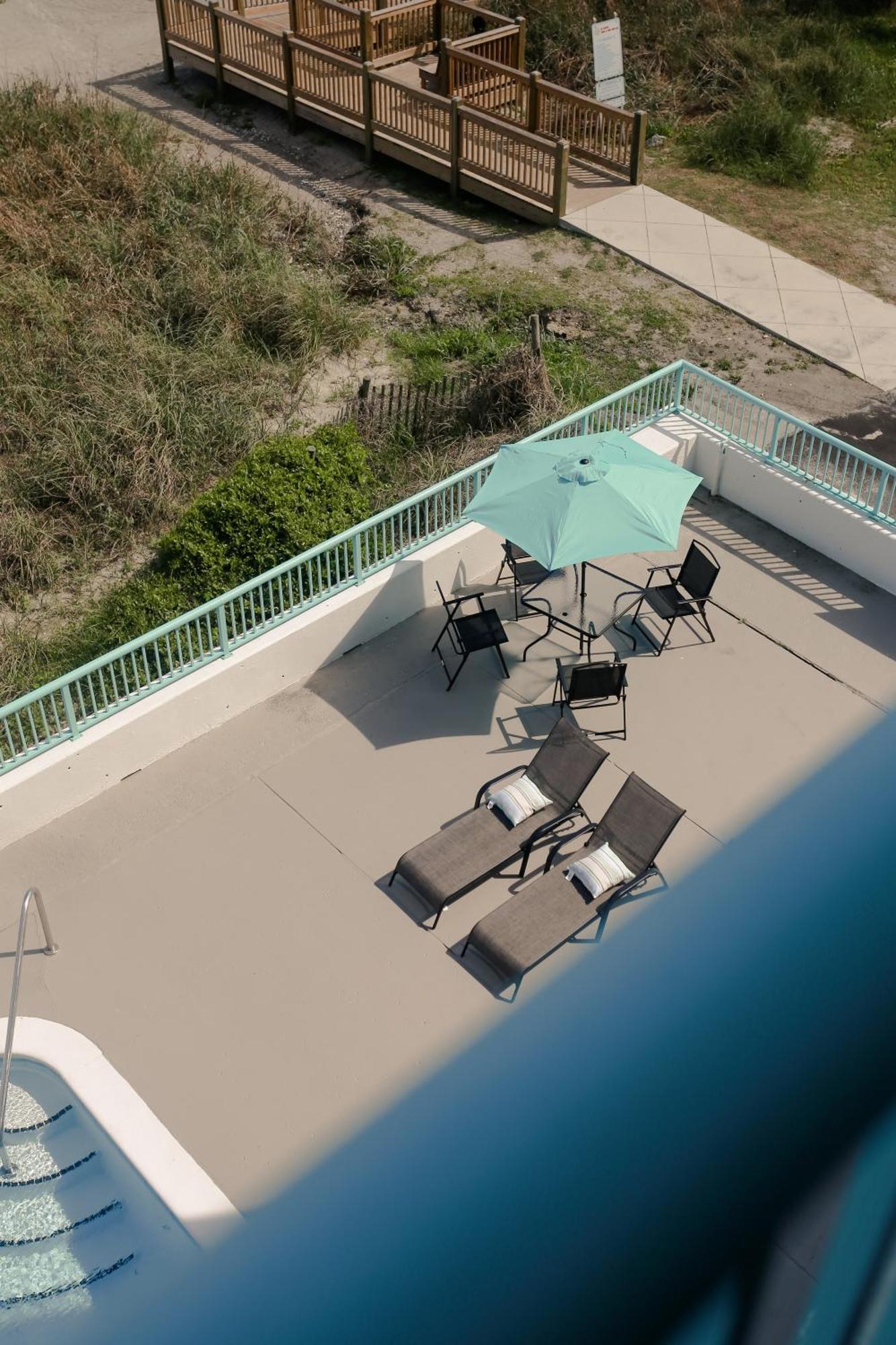Southern Breeze Ocean Front Hotel شاطئ ميرتل المظهر الخارجي الصورة